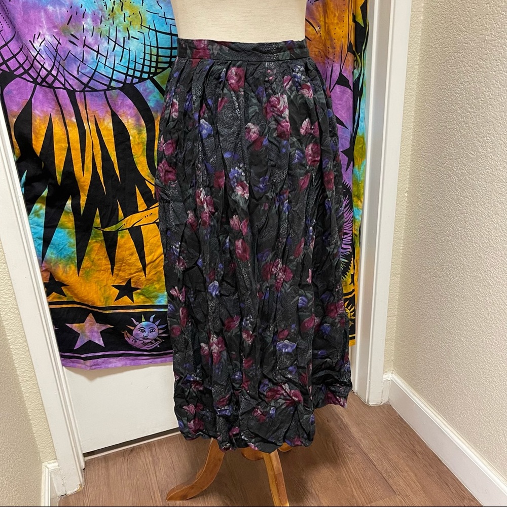 🌈 Vintage lovely rose skirt - Picture 4 of 11